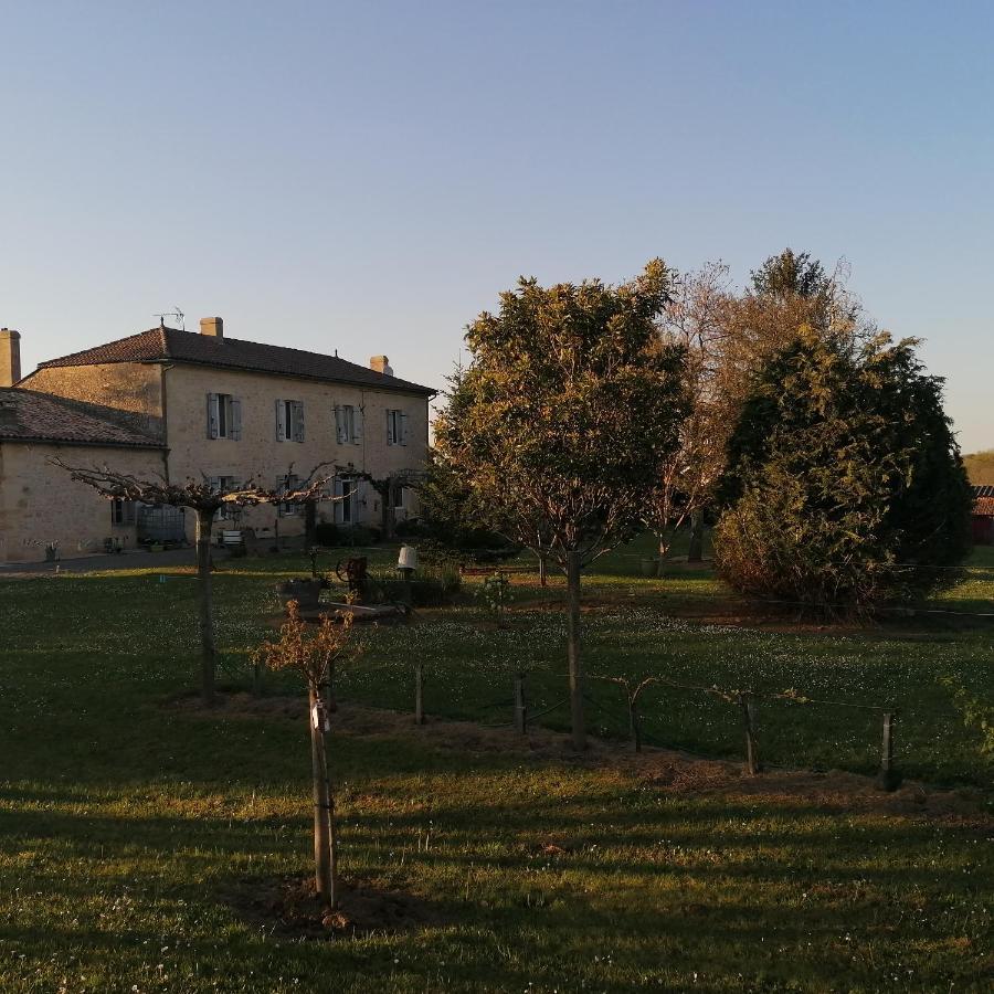 Le Marronnier Apartment Saint-Vincent-de-Pertignas Exterior photo